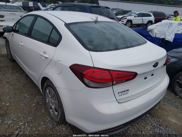 2018 Kia Forte Lx მანქანა იყიდება აუქციონზე, vin: 3KPFK4A72JE282397, აუქციონის ნომერი: 44327311