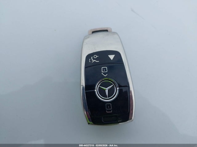 44327318 :رقم المزاد ، WDDWF8DB7LR558808 vin ، 2020 Mercedes-benz C 300 مزاد بيع
