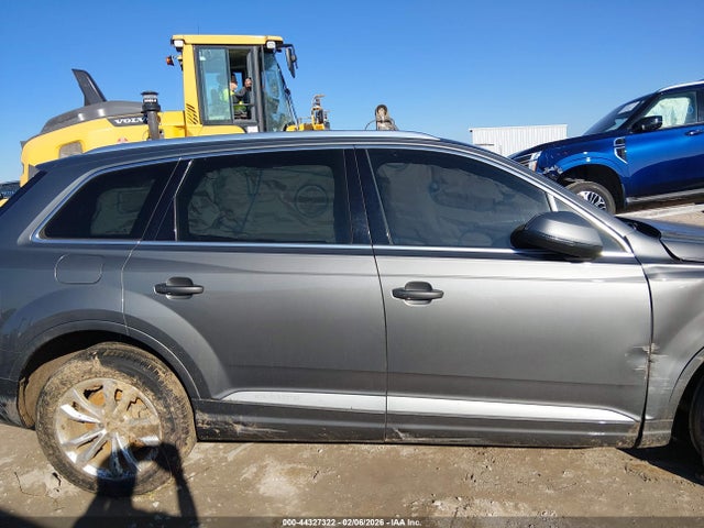 WA1LHAF75HD049600 Audi Q7 2.0t Premium