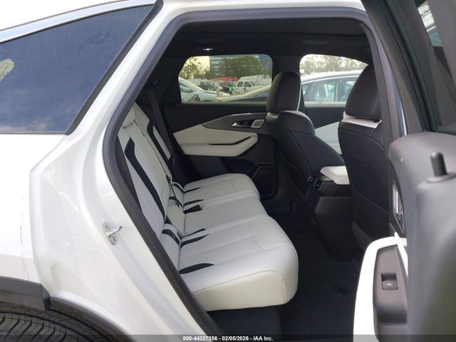 2024 ACURA ZDX 4W5KHNRL0RZ512445 Photo 7