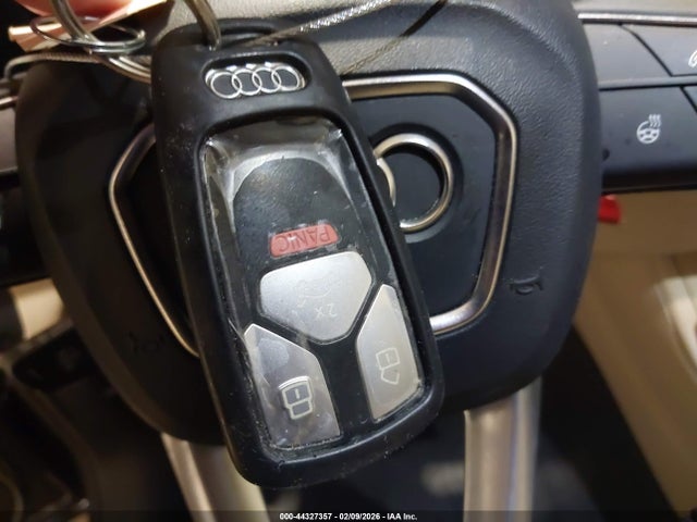 2023 Audi Q5 Premium Plus 45 Tfsi S Line Quattro მანქანა იყიდება აუქციონზე, vin: WA1EAAFY0P2172219, აუქციონის ნომერი: 44327357