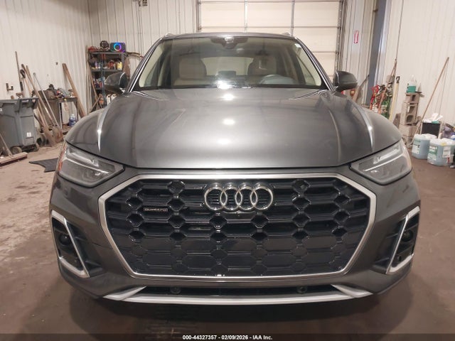 2023 Audi Q5 Premium Plus 45 Tfsi S Line Quattro მანქანა იყიდება აუქციონზე, vin: WA1EAAFY0P2172219, აუქციონის ნომერი: 44327357