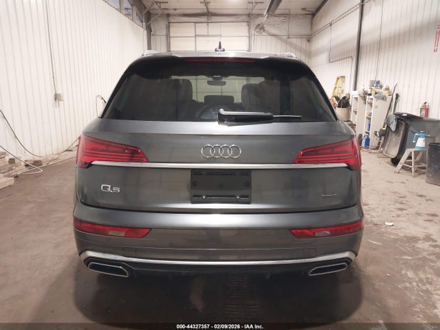2023 Audi Q5 Premium Plus 45 Tfsi S Line Quattro მანქანა იყიდება აუქციონზე, vin: WA1EAAFY0P2172219, აუქციონის ნომერი: 44327357