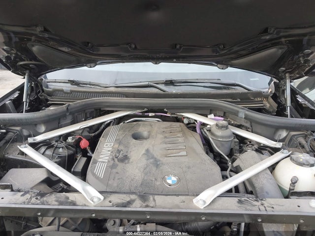 5UX13EU01R9V10657 BMW X5 Sdrive40i