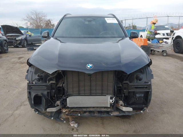 5UX13EU01R9V10657 BMW X5 Sdrive40i