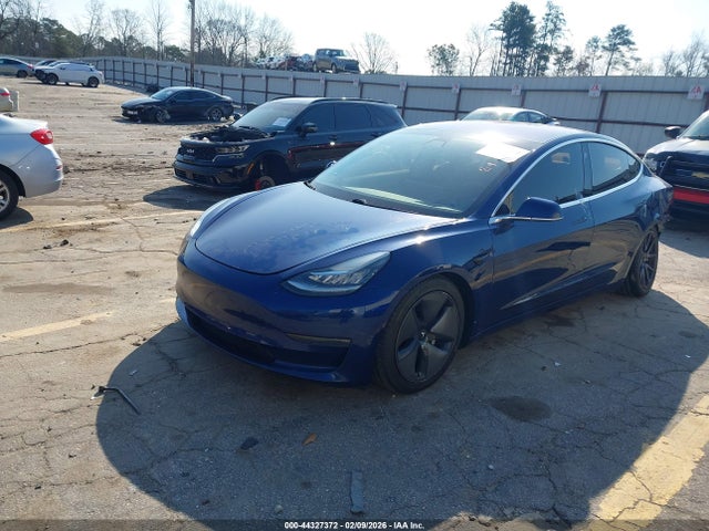 44327372 :رقم المزاد ، 5YJ3E1EA3JF005492 vin ، 2018 Tesla Model 3 Long Range/mid Range مزاد بيع