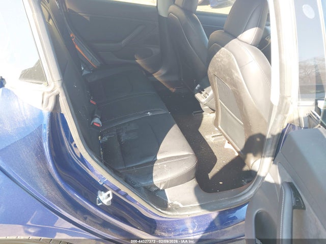 44327372 :رقم المزاد ، 5YJ3E1EA3JF005492 vin ، 2018 Tesla Model 3 Long Range/mid Range مزاد بيع