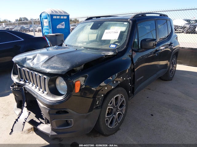 ZACCJABT2FPB33806 Jeep Renegade Latitude