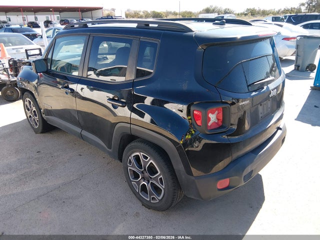 ZACCJABT2FPB33806 Jeep Renegade Latitude