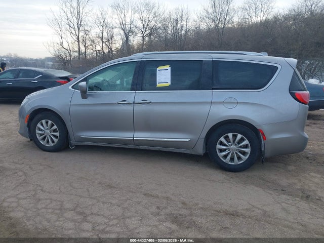 Chrysler Pacifica Touring L 2019 2C4RC1BG2KR532633 Image 15