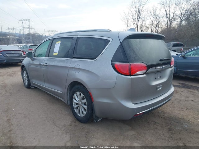 Chrysler Pacifica Touring L 2019 2C4RC1BG2KR532633 Image 3