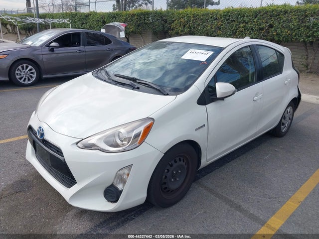 JTDKDTB31F1581873 Toyota Prius C Two