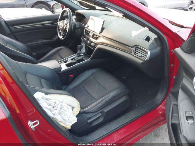 1HGCV1F38JA260178 Honda Accord Sport
