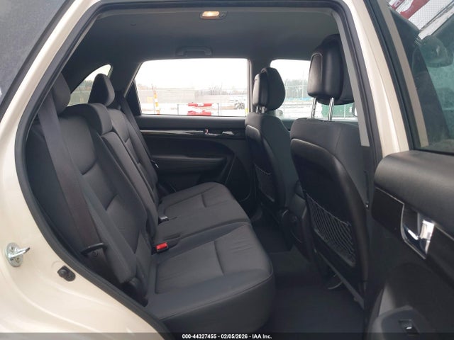 44327455 :رقم المزاد ، 5XYKT3A61CG227880 vin ، 2012 Kia Sorento Lx مزاد بيع