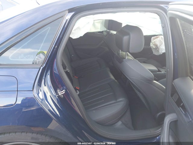 WAUEAAF42MA017611 Audi A4 Premium Plus 45 Tfsi S Line Quattro S Tronic