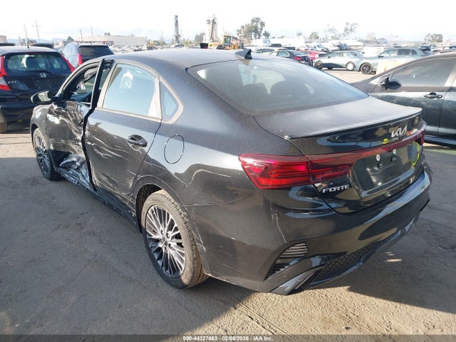 3KPF54AD3NE496429 KIA Forte Gt-line