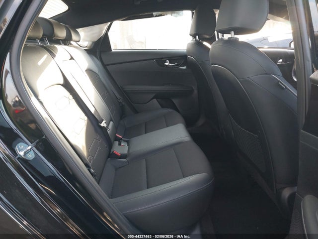 3KPF54AD3NE496429 KIA Forte Gt-line
