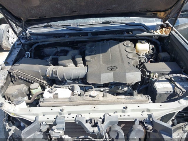 2022 TOYOTA 4RUNNER JTESU5JR3N6051841 Photo 9