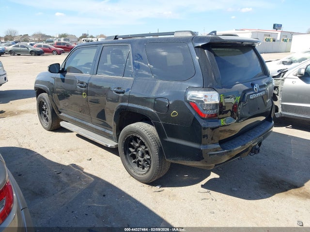 2022 TOYOTA 4RUNNER JTESU5JR3N6051841 Photo 2