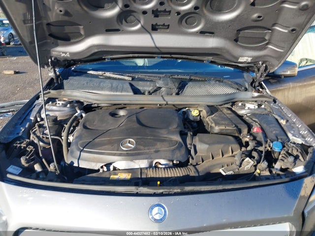WDCTG4GB5HJ301743 Mercedes-Benz Gla 250 4matic