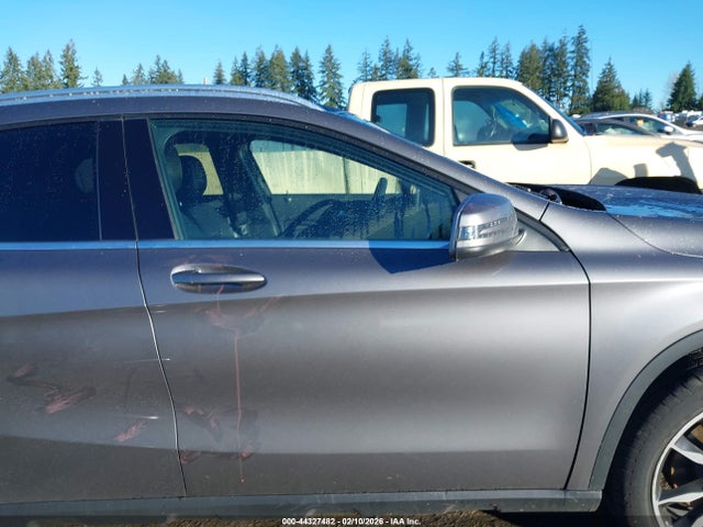 WDCTG4GB5HJ301743 Mercedes-Benz Gla 250 4matic
