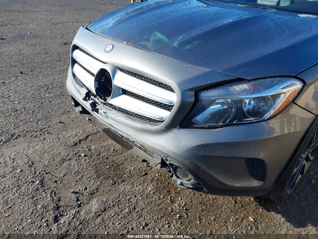 WDCTG4GB5HJ301743 Mercedes-Benz Gla 250 4matic
