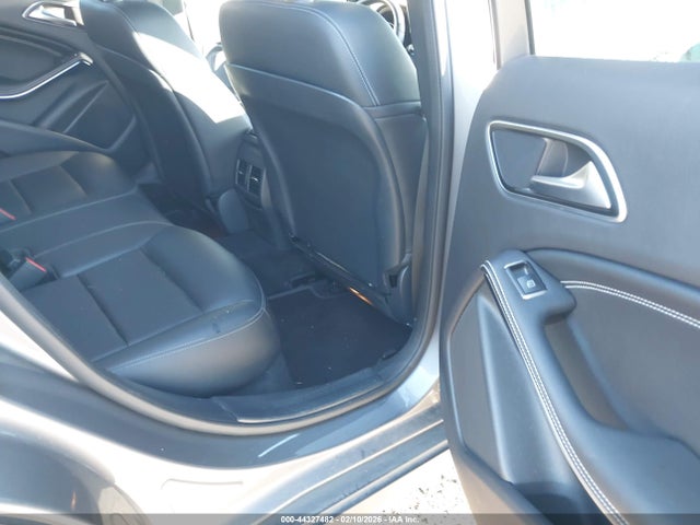 WDCTG4GB5HJ301743 Mercedes-Benz Gla 250 4matic