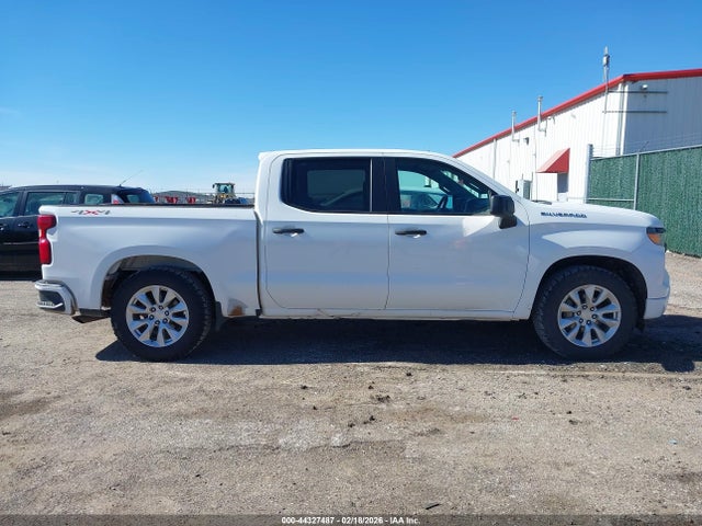1GCPDBEK9NZ646312 Chevrolet Silverado 1500 4wd Short Bed Custom