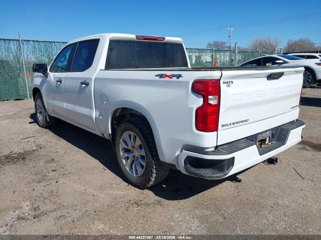 1GCPDBEK9NZ646312 Chevrolet Silverado 1500 4wd Short Bed Custom