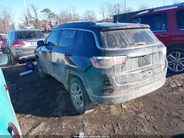 2017 JEEP NEW COMPASS 3C4NJDBB1HT640502 Photo 2