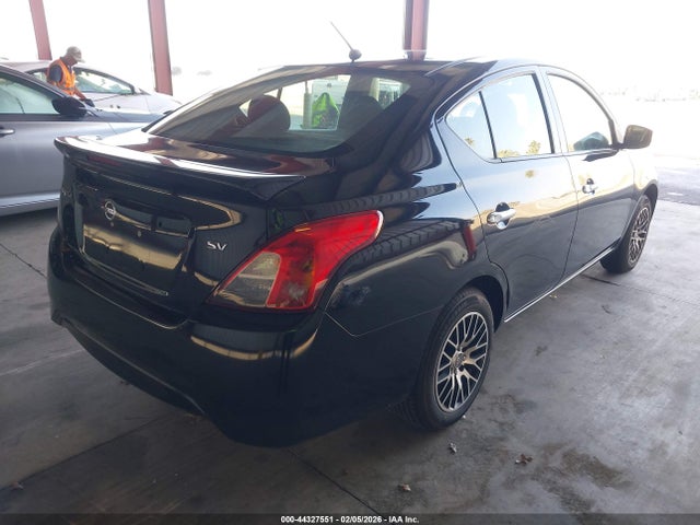 3N1CN7AP7JL871469 Nissan Versa 1.6 Sv