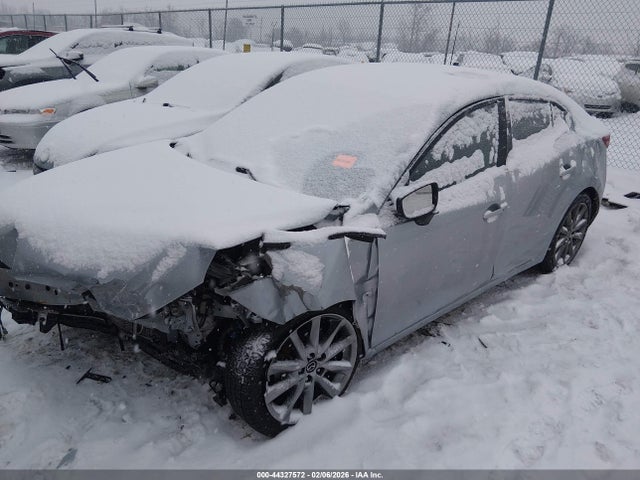 44327572 :رقم المزاد ، 3MZBN1V31JM180121 vin ، 2018 Mazda Mazda3 Touring مزاد بيع
