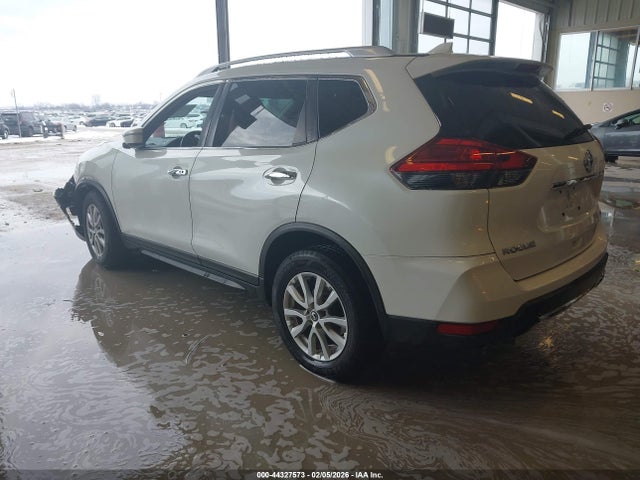 Продажа на аукционе авто 2017 Nissan Rogue Sv, vin: KNMAT2MT1HP561337, номер лота: 44327573