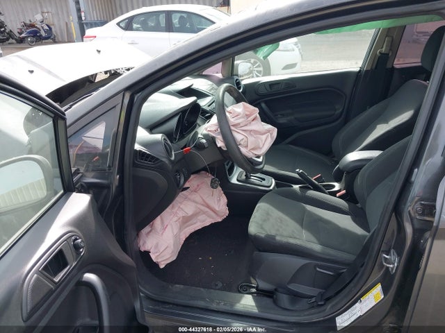 Ford FIESTA SE 2018 3FADP4EJ4JM120331 Image 5