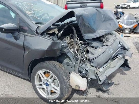 Ford FIESTA SE 2018 3FADP4EJ4JM120331 Image 6
