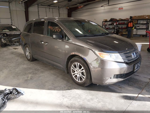2011 HONDA ODYSSEY 5FNRL5H61BB038975