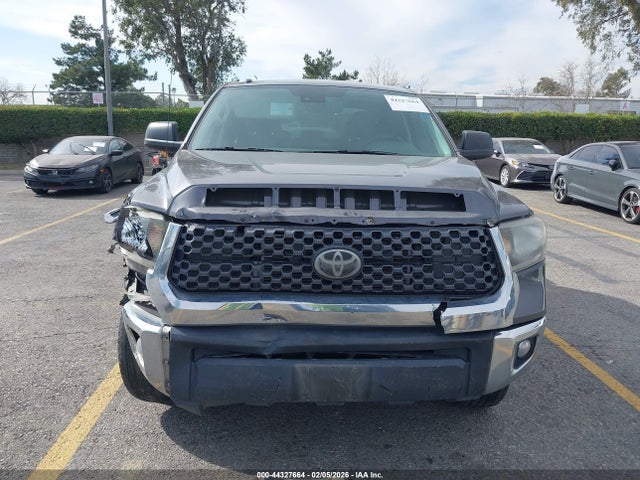 5TFEM5F12JX125226 Toyota Tundra Sr5 4.6l V8