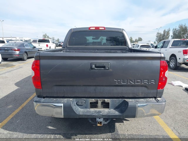 5TFEM5F12JX125226 Toyota Tundra Sr5 4.6l V8