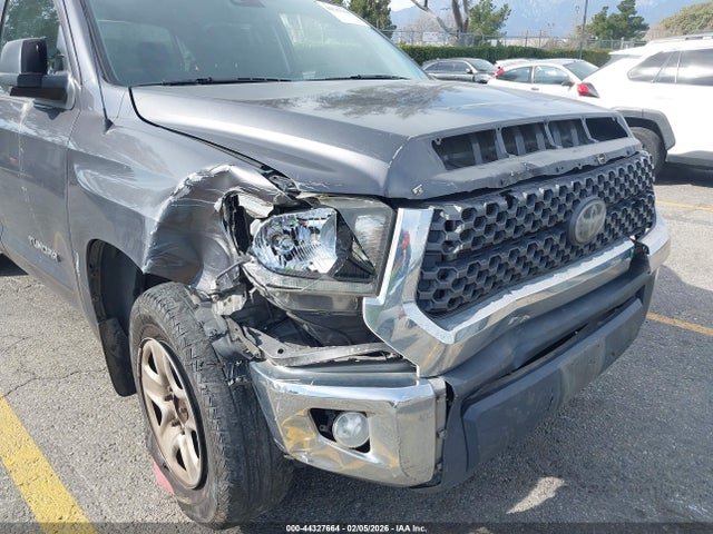 5TFEM5F12JX125226 Toyota Tundra Sr5 4.6l V8