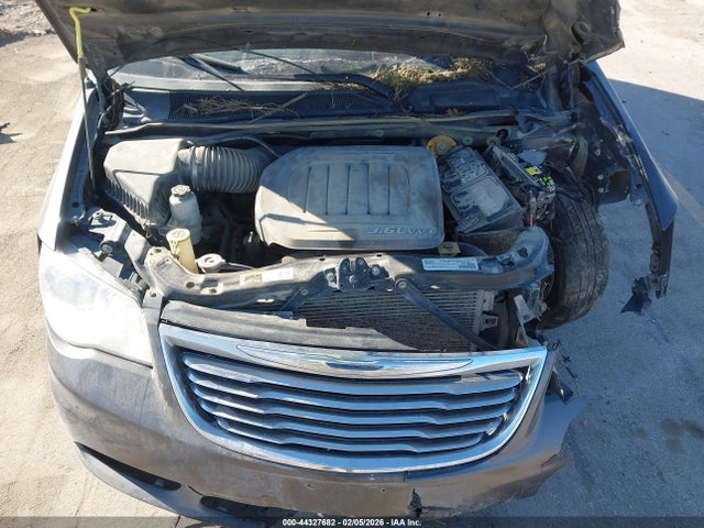 44327682 :رقم المزاد ، 2C4RC1BG9GR120605 vin ، 2016 Chrysler Town & Country Touring مزاد بيع