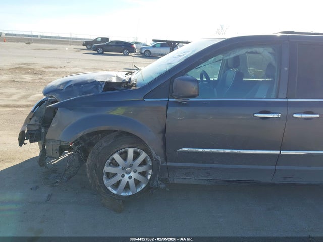 44327682 :رقم المزاد ، 2C4RC1BG9GR120605 vin ، 2016 Chrysler Town & Country Touring مزاد بيع