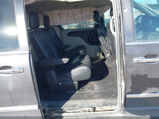 44327682 :رقم المزاد ، 2C4RC1BG9GR120605 vin ، 2016 Chrysler Town & Country Touring مزاد بيع