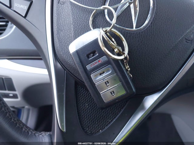44327701 :رقم المزاد ، 19UUB1F39FA018293 vin ، 2015 Acura Tlx مزاد بيع