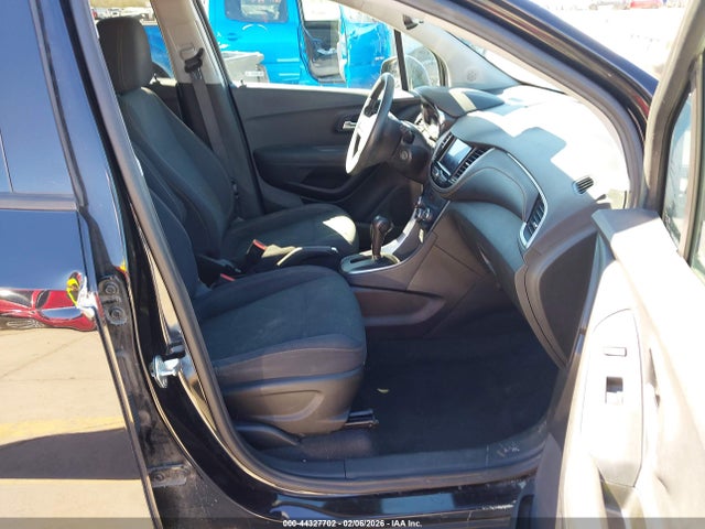 3GNCJKSB2LL119512 Chevrolet Trax Fwd Ls