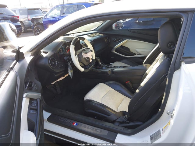 1G1FD1RX7J0170824 Chevrolet Camaro 2lt
