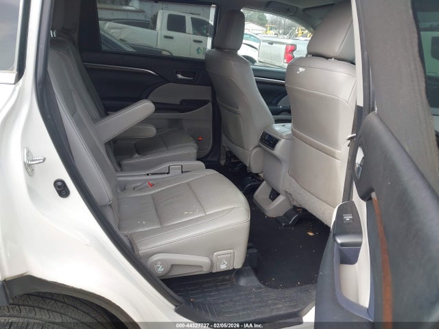 Aukcja sprzedaży 2015 Toyota Highlander Limited V6, vin: 5TDDKRFH7FS150304, numer aukcji: 44327727