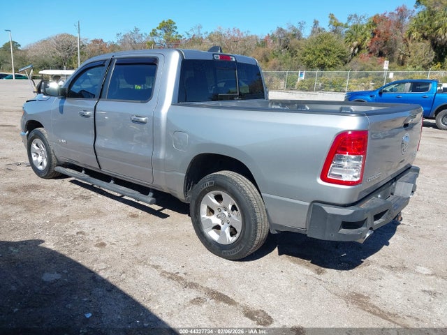 2019 RAM 1500 1C6SRFFT2KN856741 Photo 2