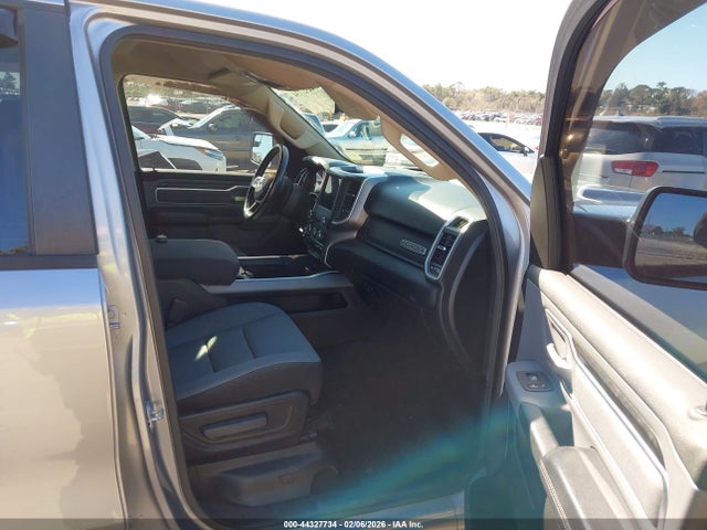 2019 RAM 1500 1C6SRFFT2KN856741 Photo 4