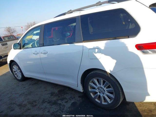 Toyota Sienna Xle 7 Passenger 2014 5TDDK3DC3ES076186 Image 14