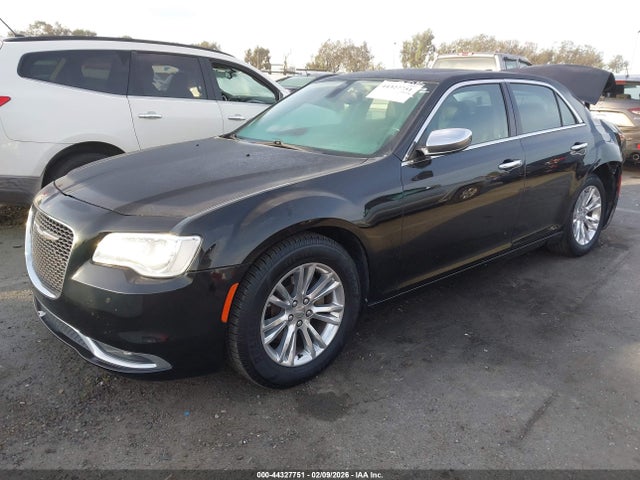 Chrysler 300C 2016 2C3CCAEG3GH324800 Image 2